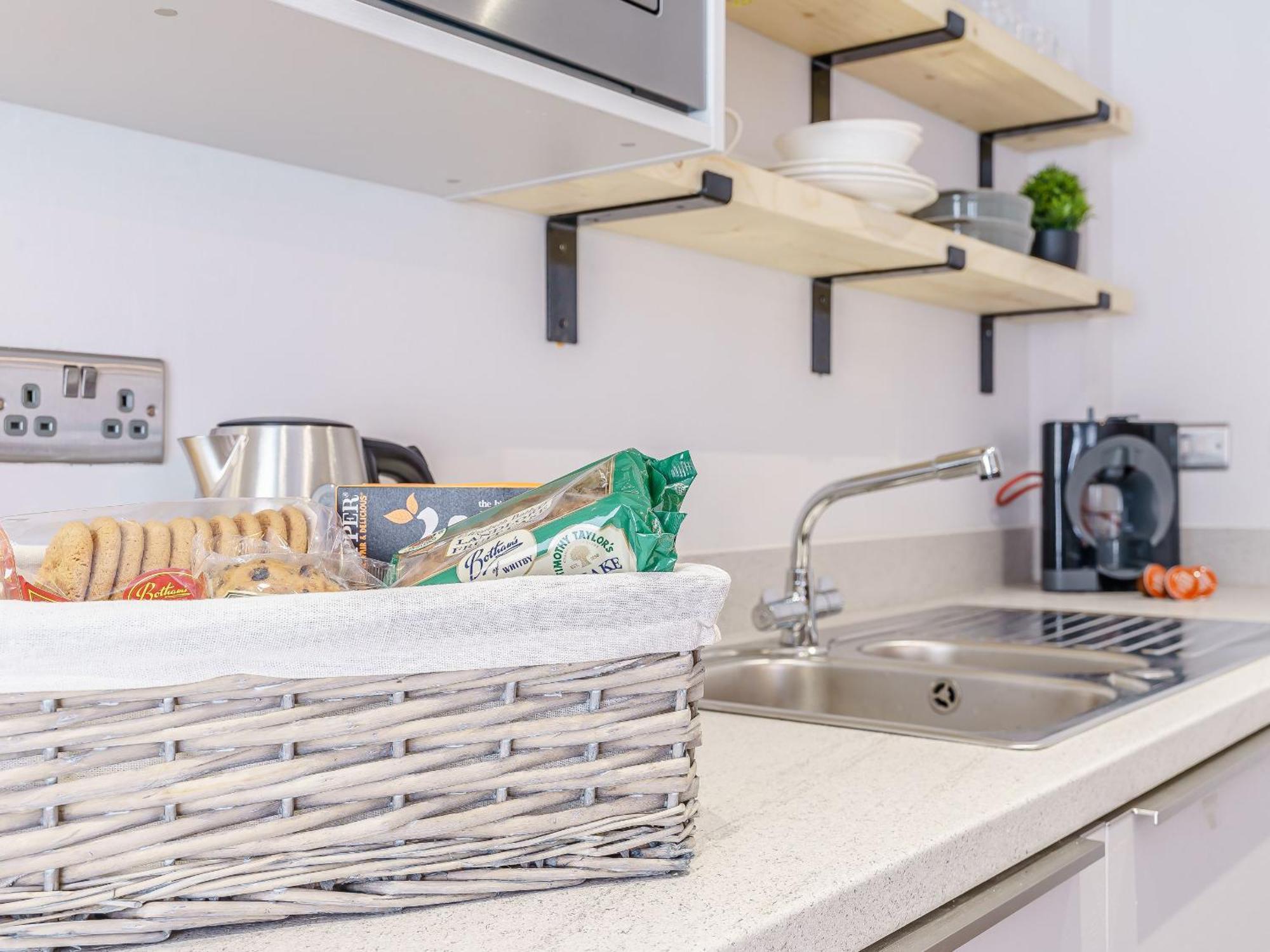 Pannett Place Уитби Екстериор снимка